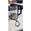 Image 2 : CHEFMAN 8 QUART CRISINATOR AIR FRYER AND CUISINART ELECTRIC KETTLE