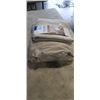 Image 3 : QUEEN SIZE SOFT FLANNEL FROM PORTUGAL