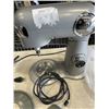Image 4 : CUISINART 5.5 QUART STAND MIXER