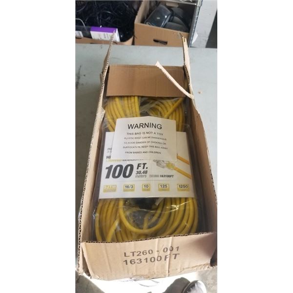 100 FOOT HEAVY DUTY LIGHTED YELLOW EXTENSION CORD. 16AWG/3C