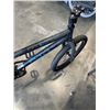 Image 5 : GREY SUPERCYCLE BIKE