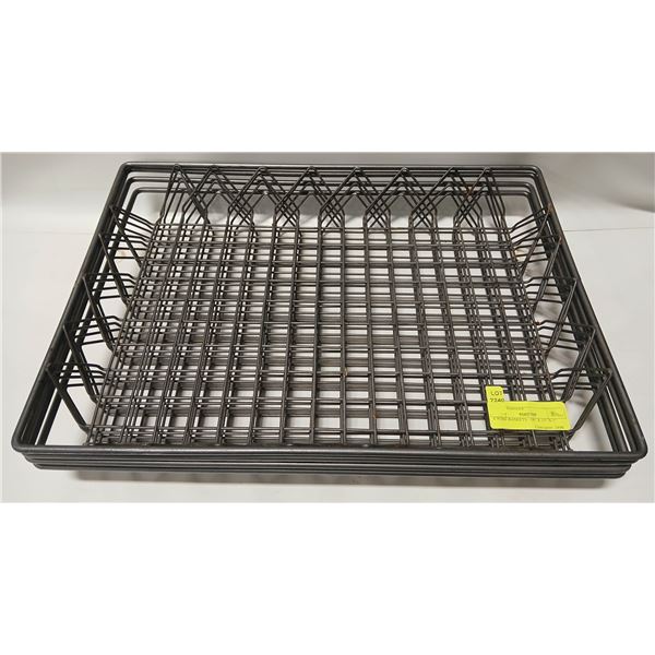 4 WIRE BASKETS - 18" X 13" X 2"
