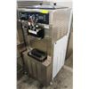 Image 2 : VEVOR TRIPLE HEAD ICE CREAM DISPENSER MACHINE