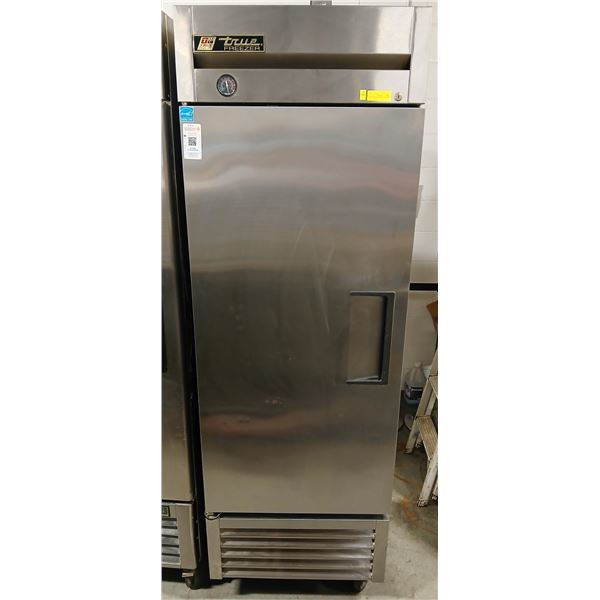 TRUE S/S SINGLE DOOR UPRIGHT FREEZER T-23F