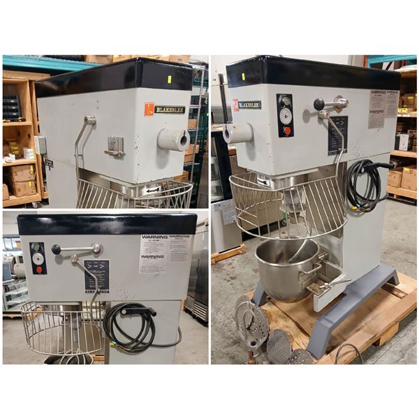 FEATURE LOT: COMMERCIAL MIXERS
