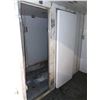 Image 9 : 9' x 12' COMBINATION WALK IN COOLER & FREEZER