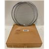Image 1 : 14 NEW WINCO 11" SEAMLESS PIZZA SCREENS