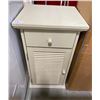 Image 1 : 17X15X31IN CABINET