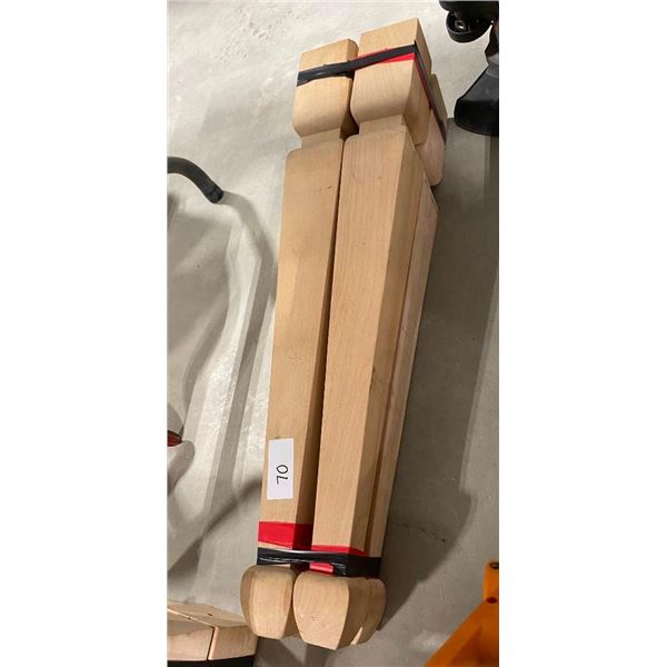 4 OF 29.5IN WOODEN TABLE LEGS