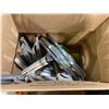 Image 1 : BOX OF ASSORTED L BRACKETS AND BLADES