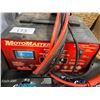Image 1 : MOTOMASTER 12V BATTERY CHARGER
