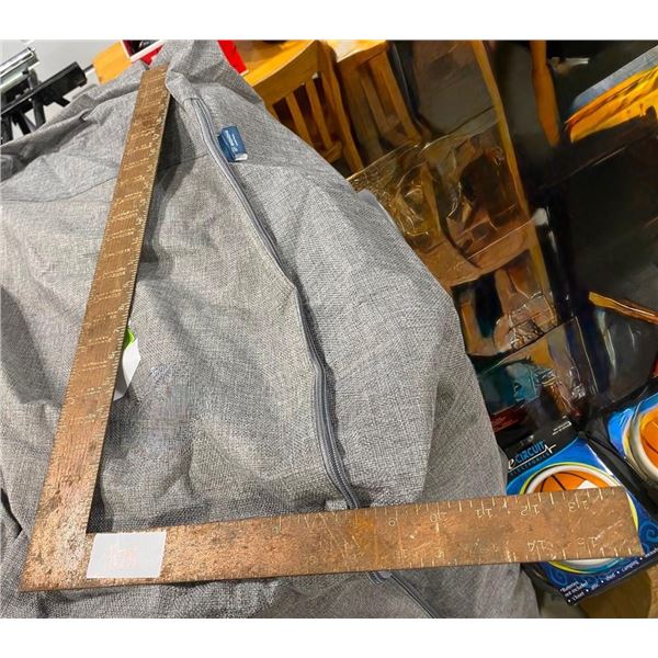 CARPENTRY SQUARE