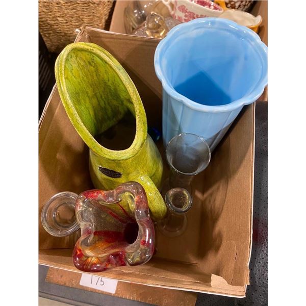 BOX OF ASSORTED VASES
