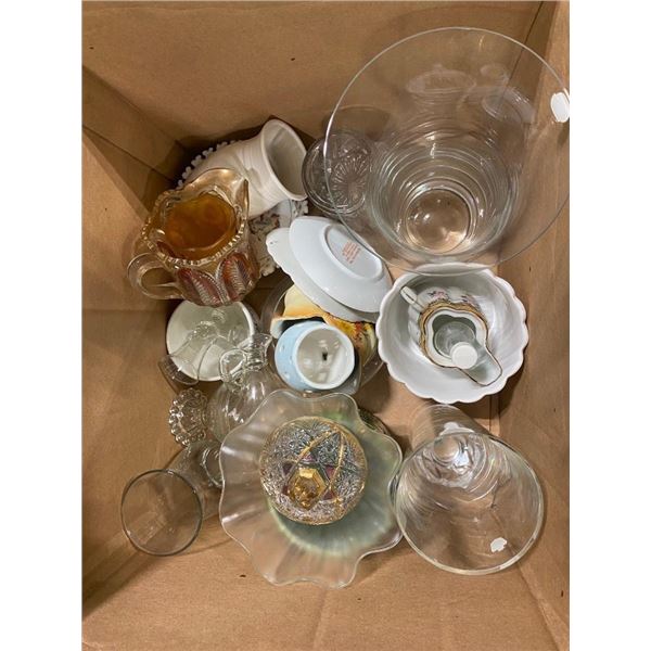 BOX LOT OF ASSORTED GLASSWARE