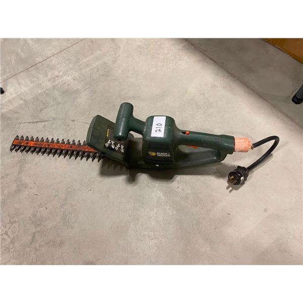 BLACK AND DECKER ELECTRIC 16IN HEDGER