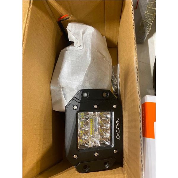 2 OFF-ROADING FOG LIGHTS - LED LIGHTS