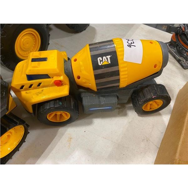 CAT TOY CEMENT TRUCK