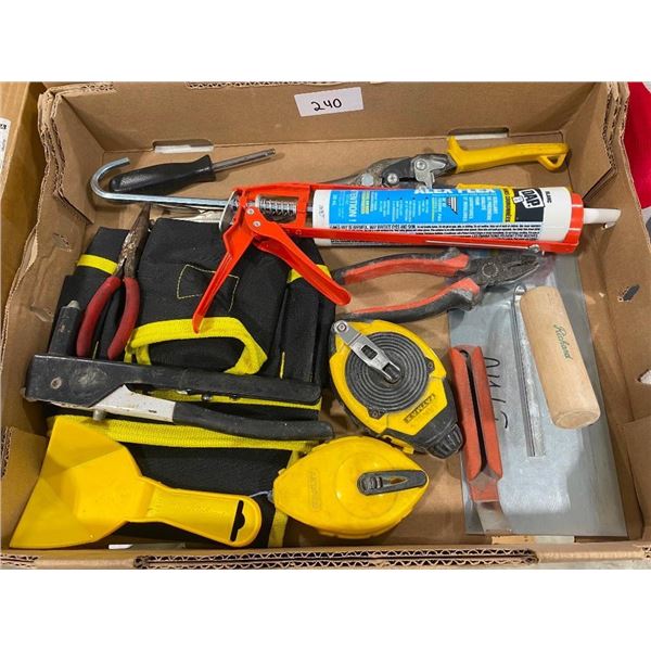 BOX LOT OF ASSORTED TOOLS