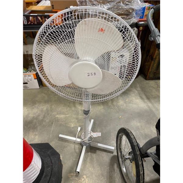 ROOM FAN