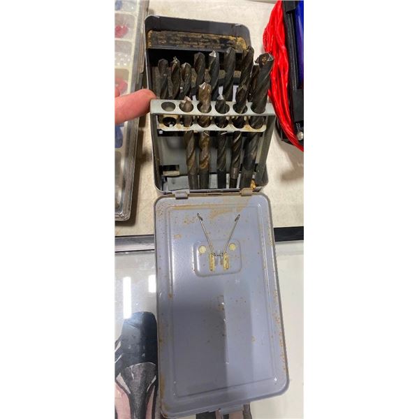 DRILL BIT SET