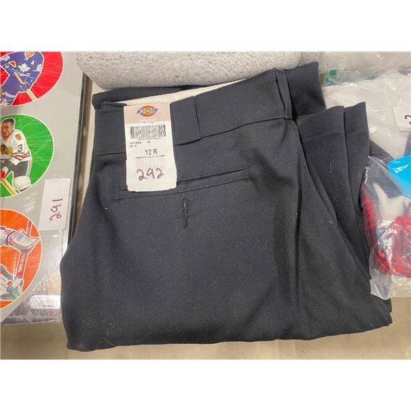 WOMENS DICKIES PANTS - SIZE IN PIC