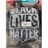 Image 1 : SIZE 2XL BLACK LIVES MATTER SWEATER