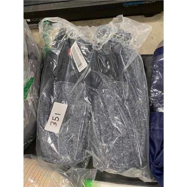 MENS SIZE 11-12 SLIPPERS