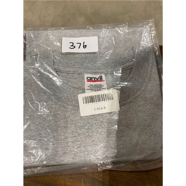 SIZE M MENS T SHIRT