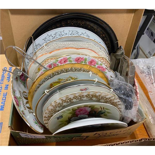BOX OF ASSORTED COLLECTABLE PLATES