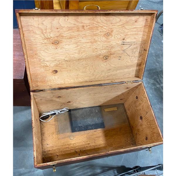 30X17X17IN WOODEN CHEST