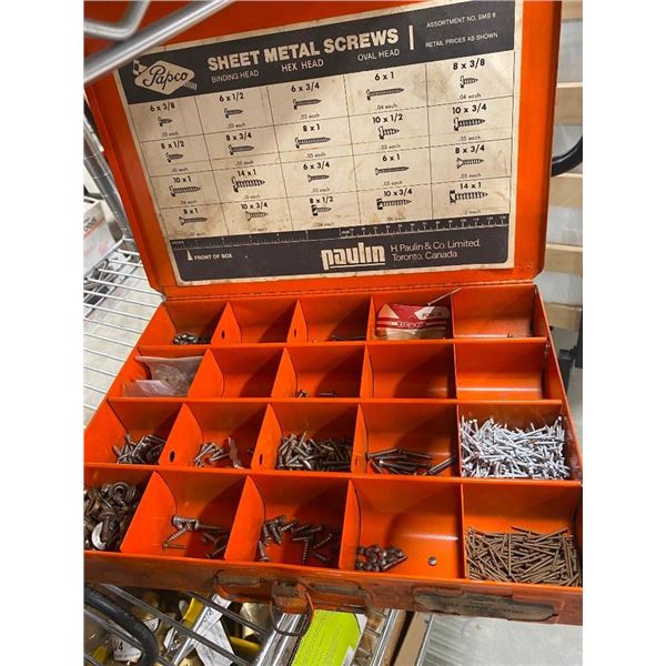 SMALL NAIL ORGANIZER WITH SOME CONTENTS