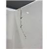 Image 3 : 32IN MAAX SHOWER STALL - HAS DAMAGE AS SEEN IN PICTURE - TOP HAS CRACK