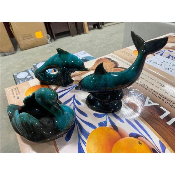 9 PCS OF NICE POTTERY DECOR