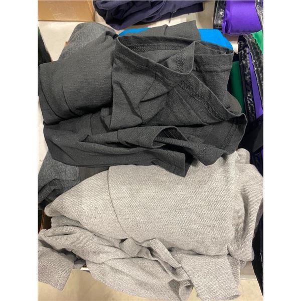 5 OF SIZE 2XL MENS T-SHIRTS