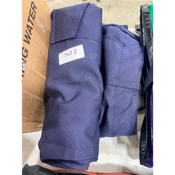 SIZE 42 X 30 PAIR OF PANTS