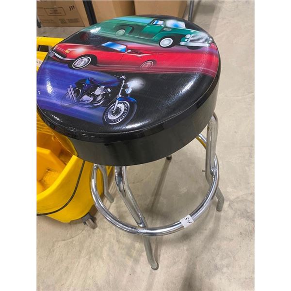 BAR STOOL