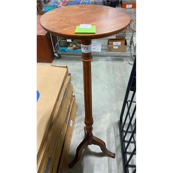 WOODEN FLOWER STAND
