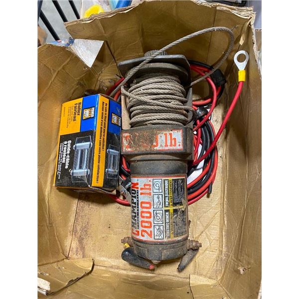 2000 LBS WINCH WITH ROLLER - WORKS - NEEDS A CONTROLLER