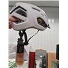 Image 1 : FREETOWN ADJUSTABLE BICYCLE HELMET