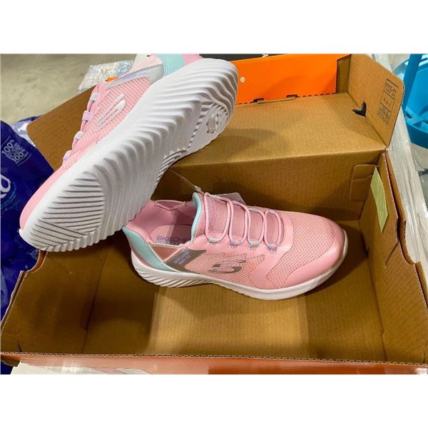 KIDS SIZE 13 SKECHERS SNEAKERS