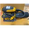 Image 1 : DEWALT SANDER