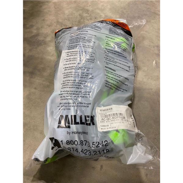 MILLER ADJUSTABLE SAFETY HARNESS