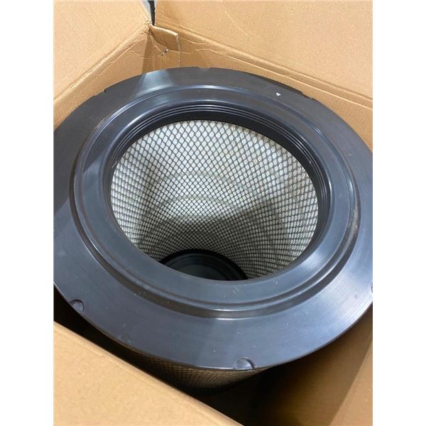 FLEETGUARD AIR FILTER - PART NUMBER IN PICTURE