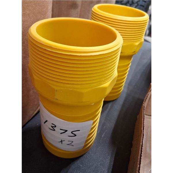 2 HARD PLASTIC 3IN THREAD TO 3IN SHANK HOSE FITTINGS