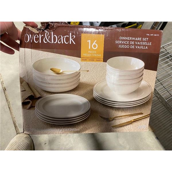 16PC DINNERWARE SET
