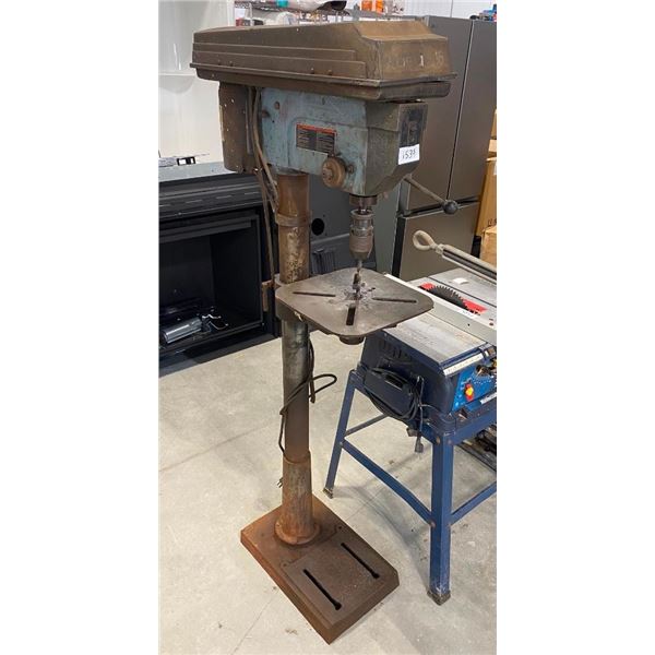 DELTA DRILL PRESS - RUNS BUT NEEDS BELT ON