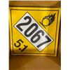 Image 1 : APPROX. 100 OF 2067 WARNING SIGNS FOR TRANSPORTATION