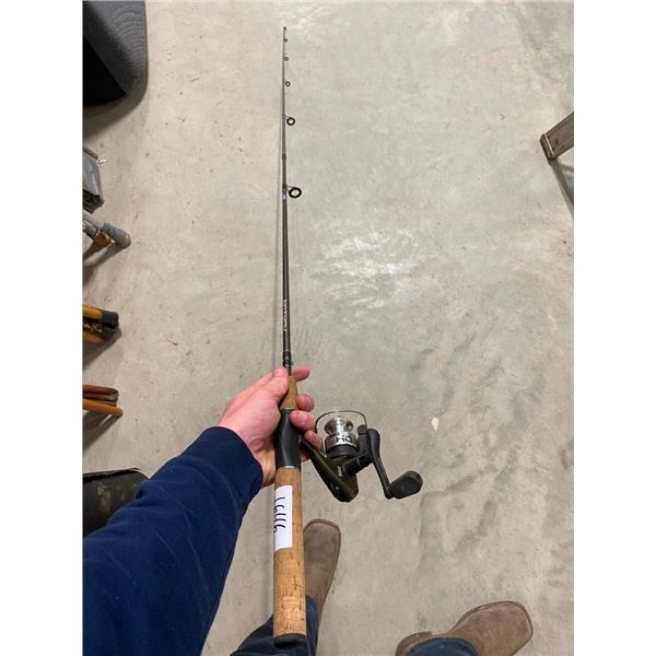 FISHING POLE - OPEN REEL CAST