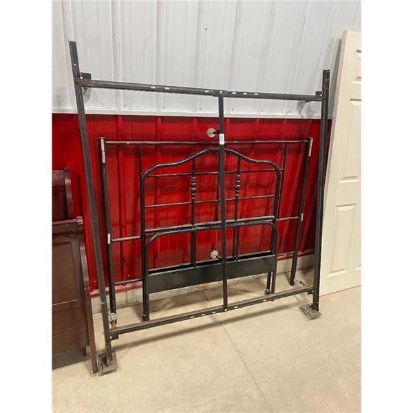 ADJUSTABLE BED BASE AND ASSORTED HEAD BOARDS