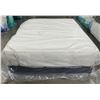 Image 2 : Beautyrest Queen Size Mattress with Box Spring